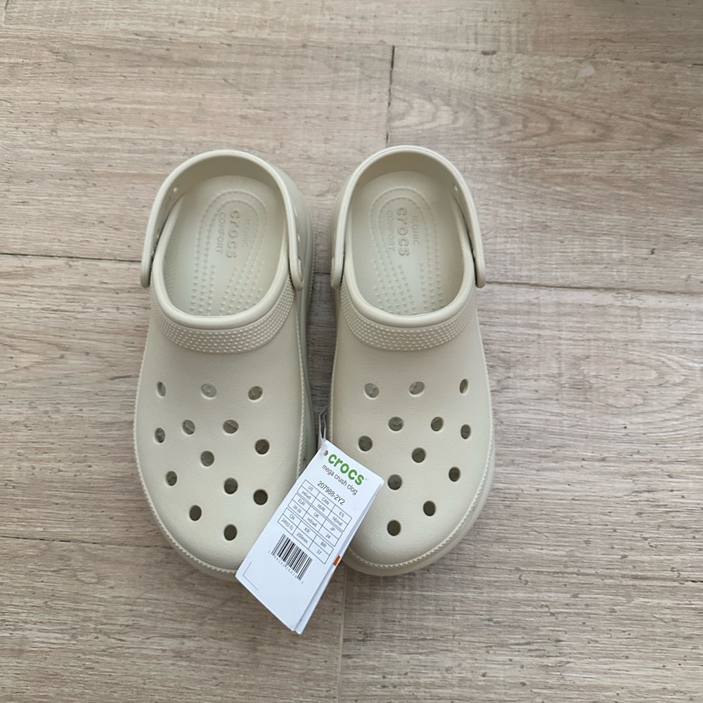 CROCS Cream Sandals with Textured Footbed and Matte Finish- Platforms